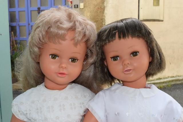 Poupée RAYNAL -  Chantal  de 1963 - Robe Corolle