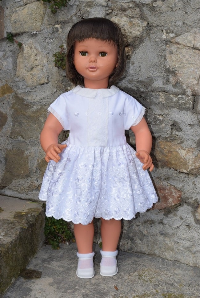 poupée Margareth Raynal brune