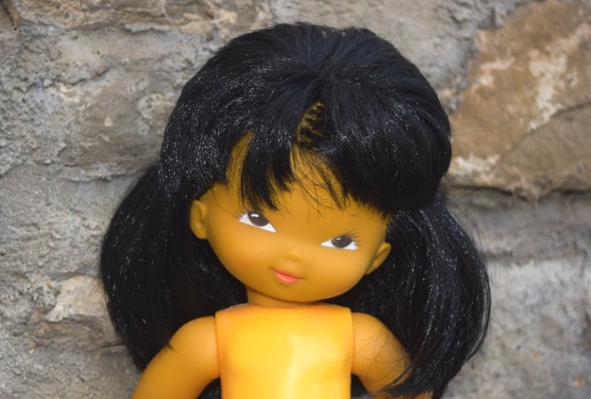 poupée clodrey du monde entier fleur de rosée