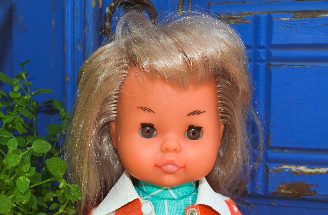 poupée Gégé Dany armoire trousseau