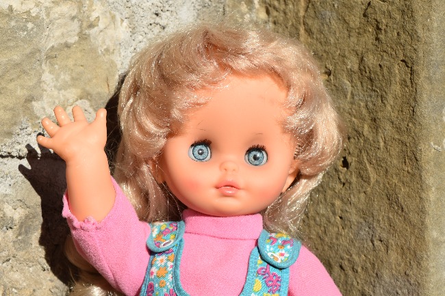 Carina, poupée Clodrey électrique marcheuse