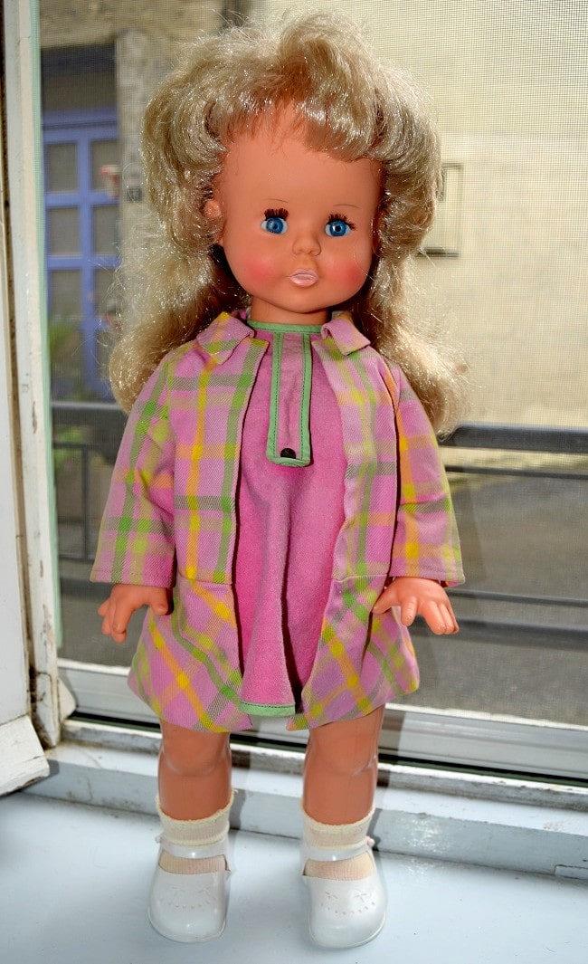 poupée Clodrey marcheuse parlante