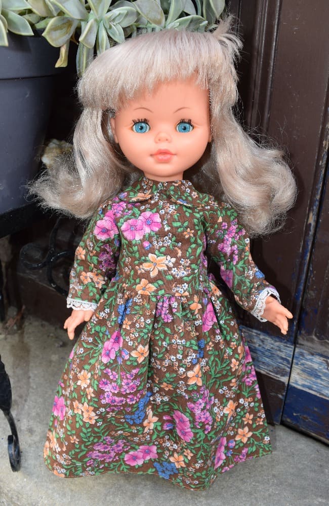 poupée Coraline Bella