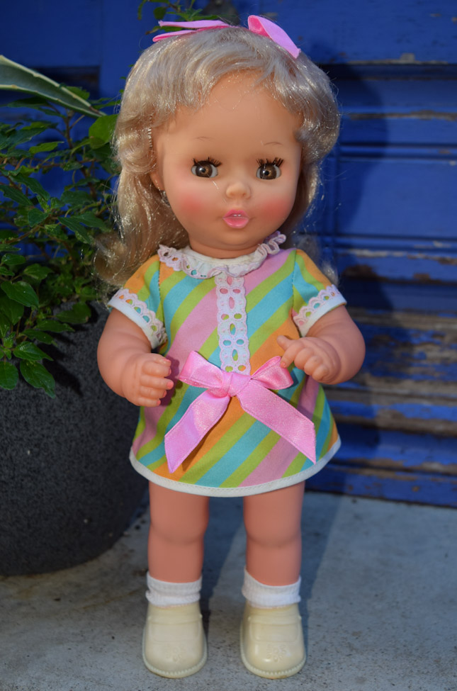 Valérie, poupée Clodrey marcheuse électrique